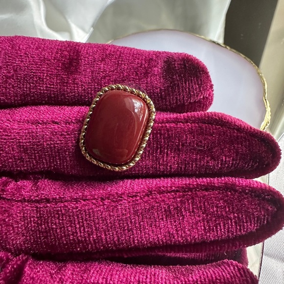 Zara retro pearl 
Red and gold Earrings - Picture 9 of 11